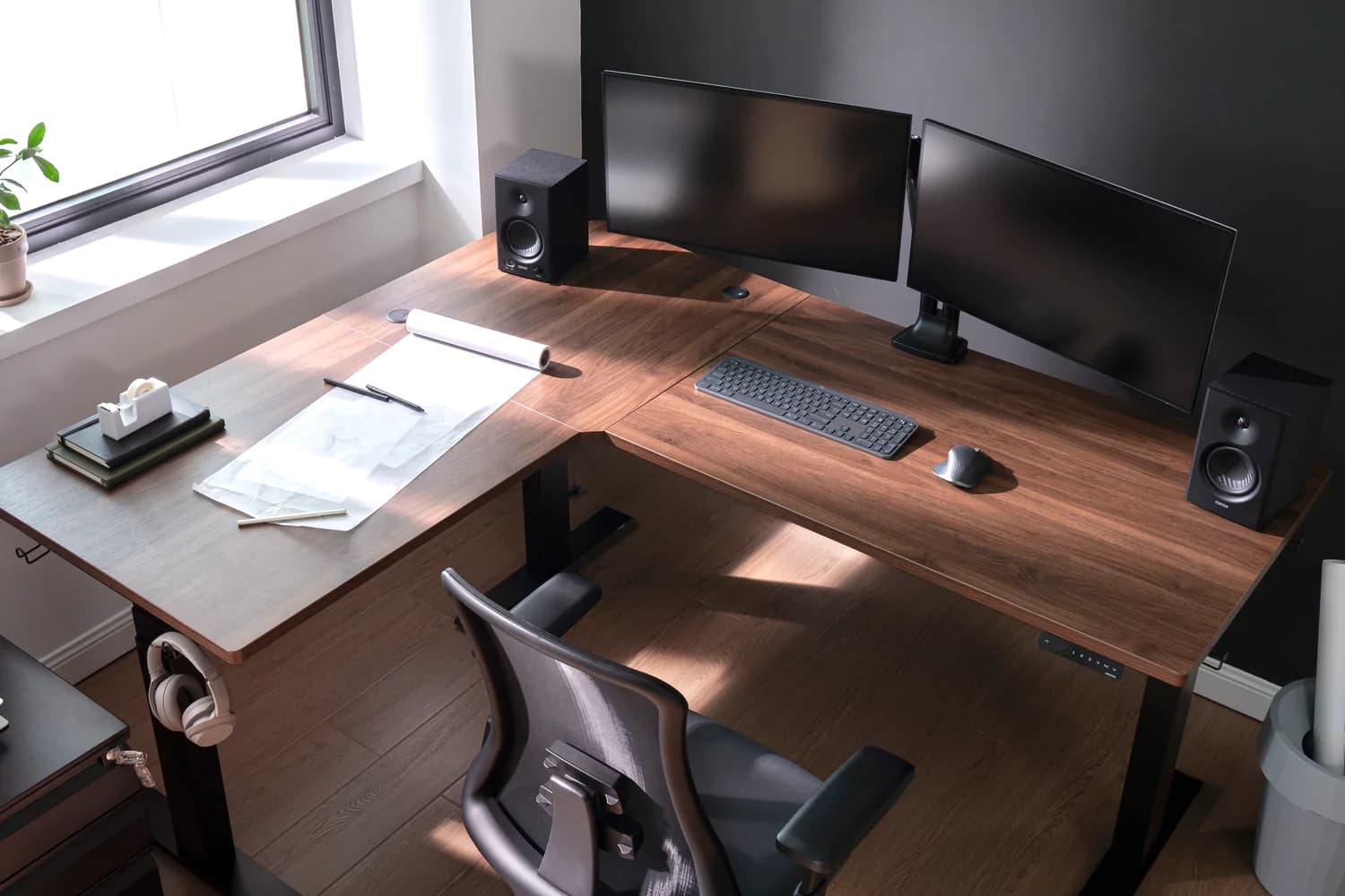 Rent a Table or Desk in Bali